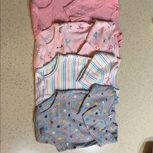 ⚡️⚡️$5⚡️⚡️long sleeve onesies. 6 Months